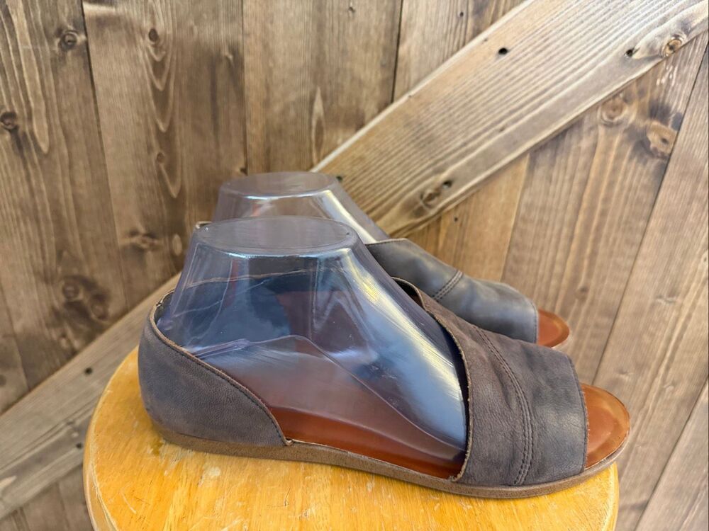 Sole Society Women’s Brown Leather Open Toe Flats Size 8.5